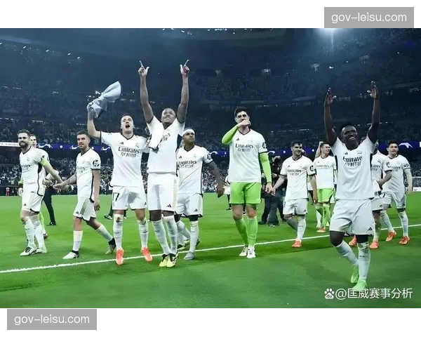 升班马皇家奥维耶多主打4231体系，强调防守寻求保级。